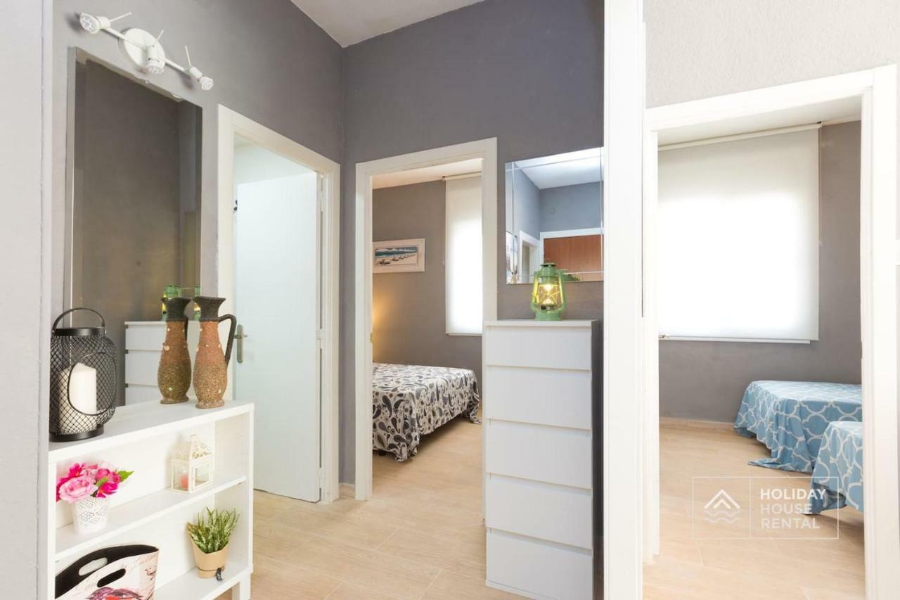 S12 - Beach Front Apartment --Free Wifi- Salou Exterior photo
